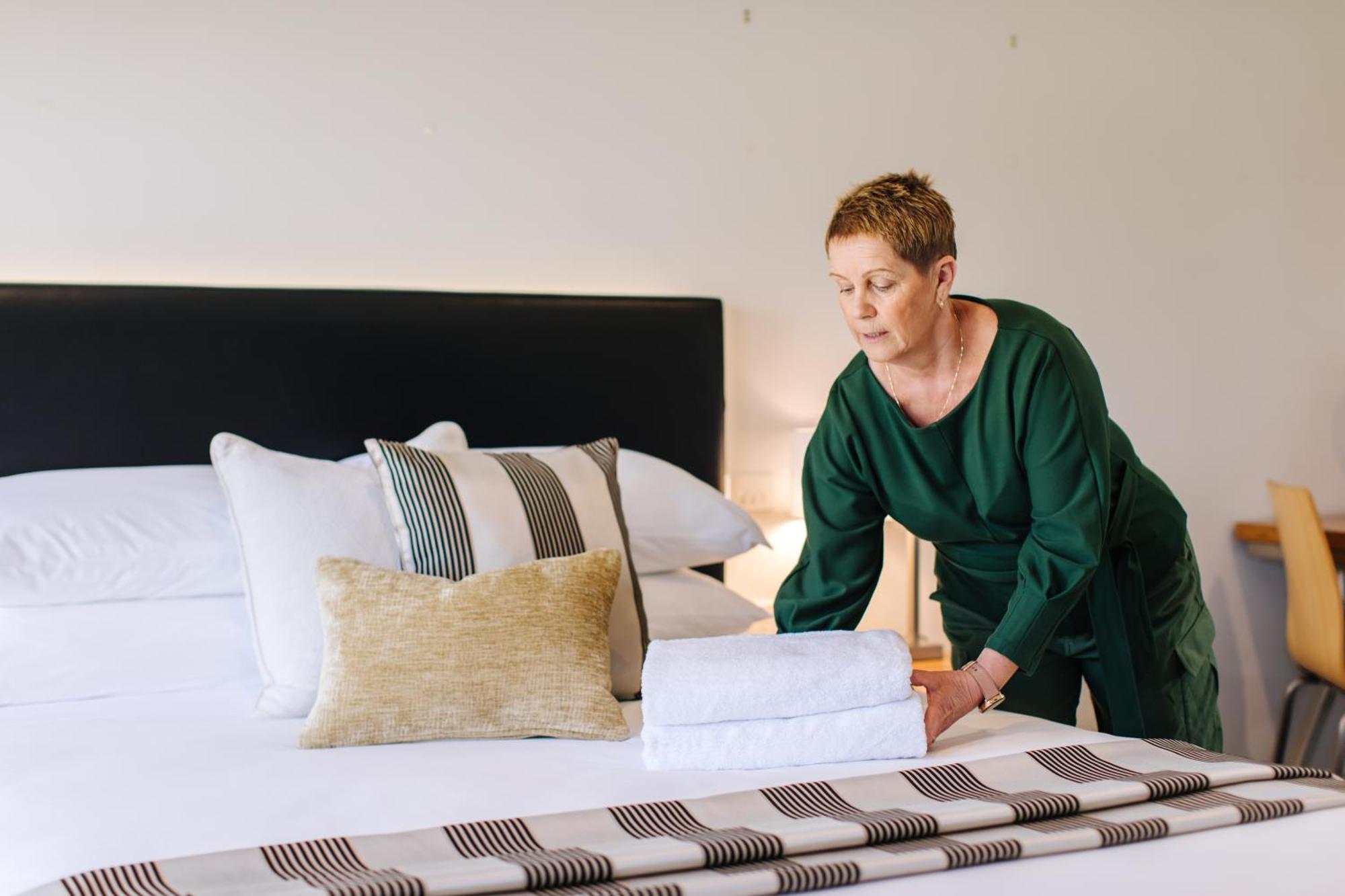 Mansi On Raymond Aparthotel Sale Kültér fotó